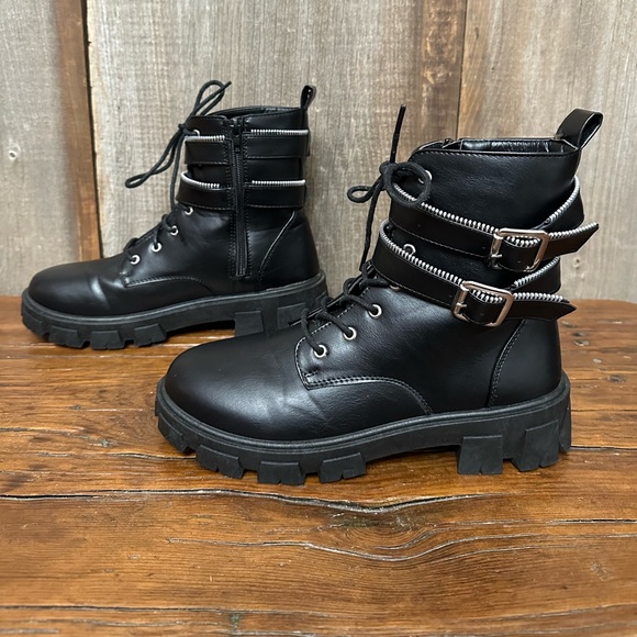 Mari A. Jordin Combat Boots Zip On Side with Ankle Strap Black Size 8.5 Women’s - Picture 3 of 17